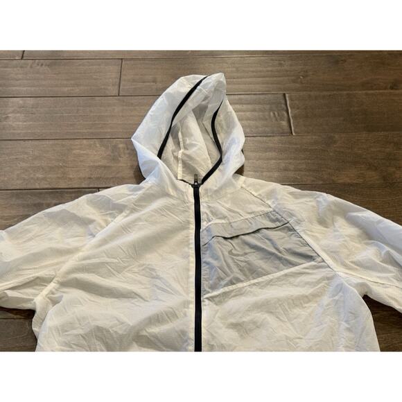 Nike Womens 3M Impossibly Light Running Full Zip Hooded Jacket Size M 618991-101 - Picture 4 of 10
